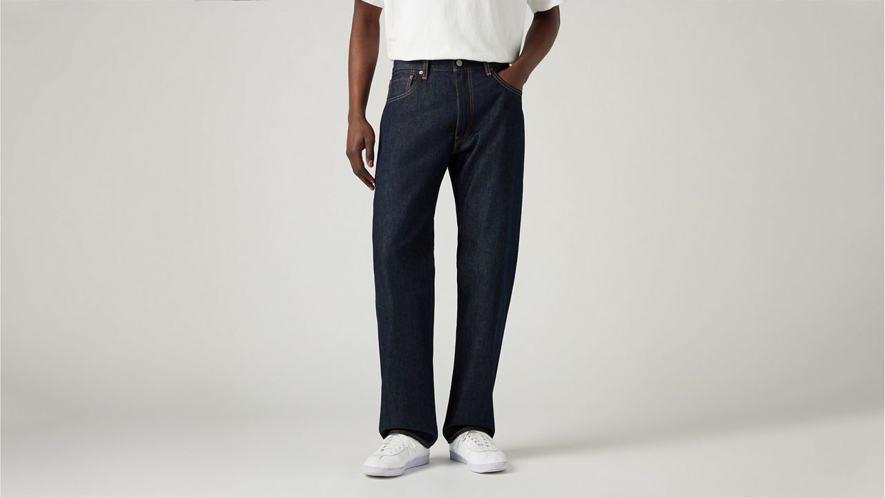 555� Relaxed Straight Jeans