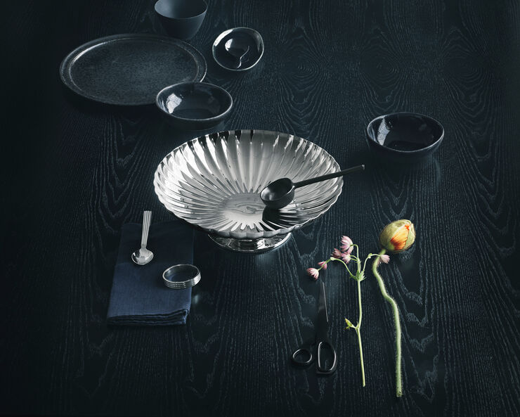 BERNADOTTE DISH ON STAND, SS