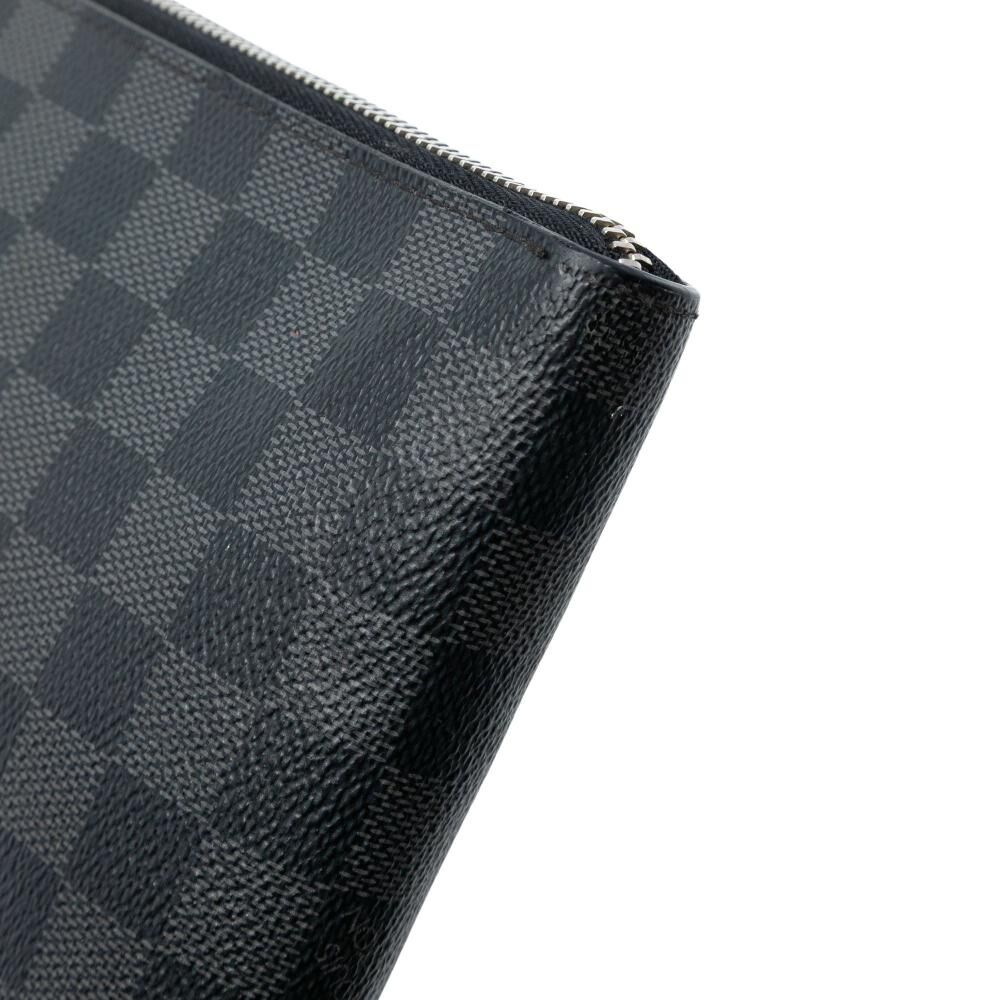 Louis Vuitton Clutch