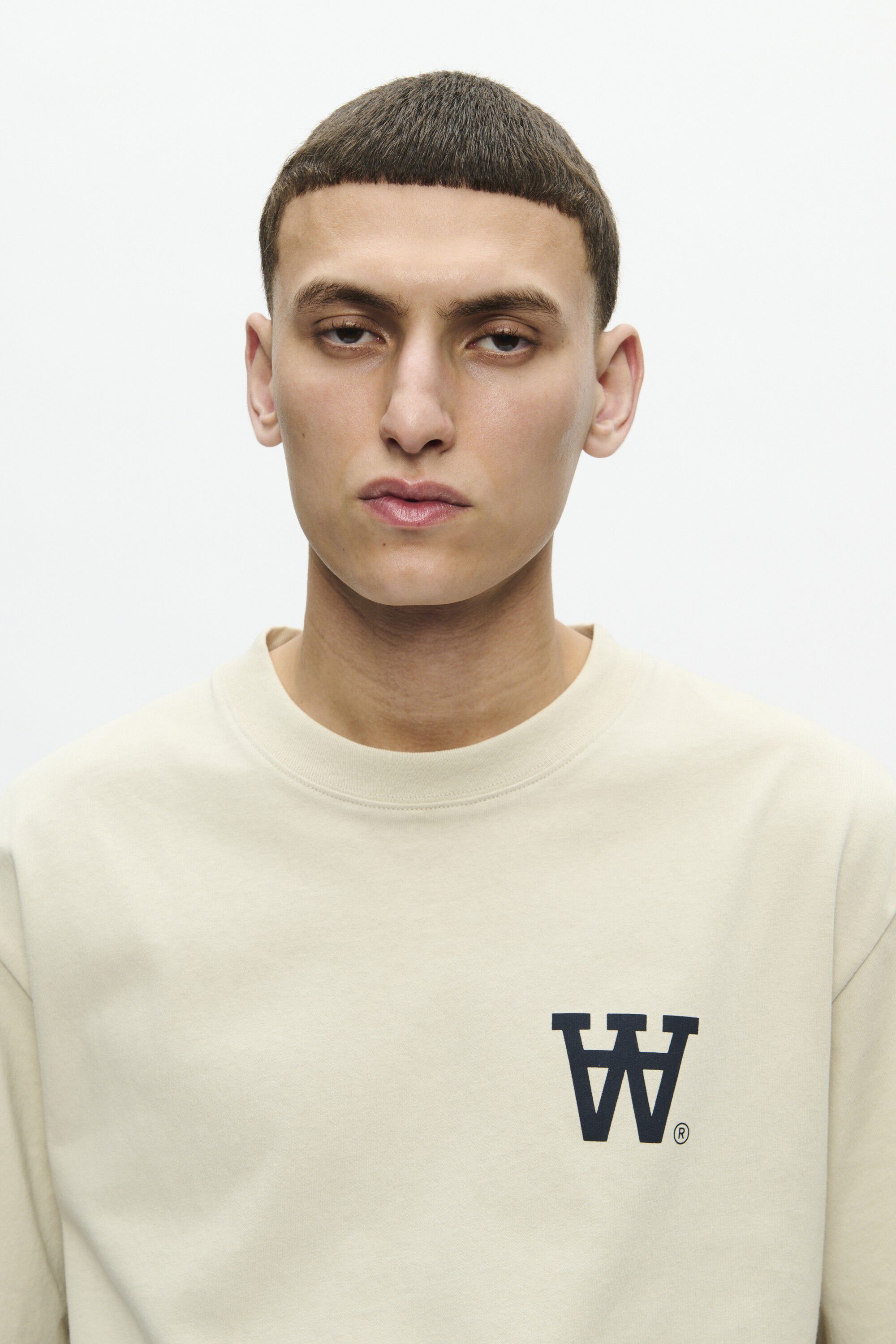 WWLiam tee AAchest 25220