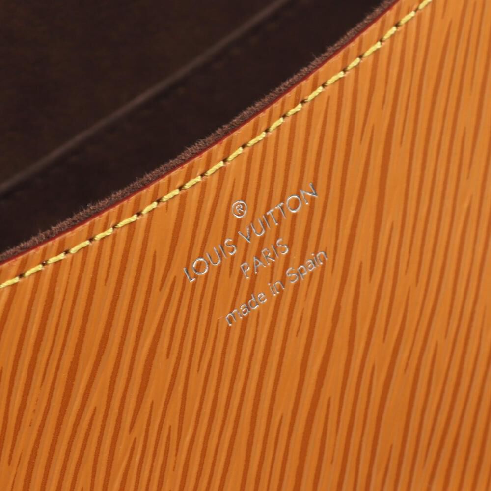 Louis Vuitton Shoulder Bags