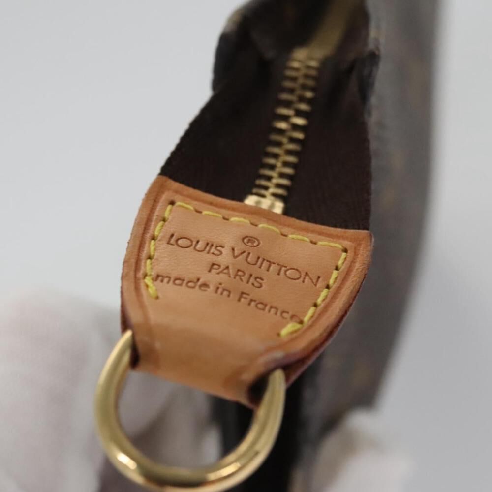 Louis Vuitton Pouch