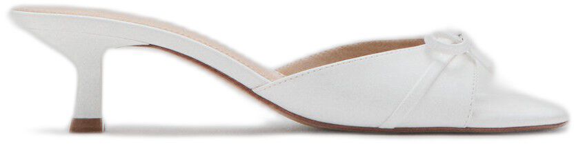 Bow heel sandals