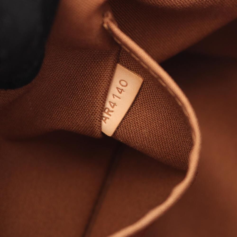 Louis Vuitton Tivoli