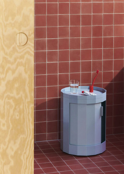 Facet Cabinet incl. feet and castor