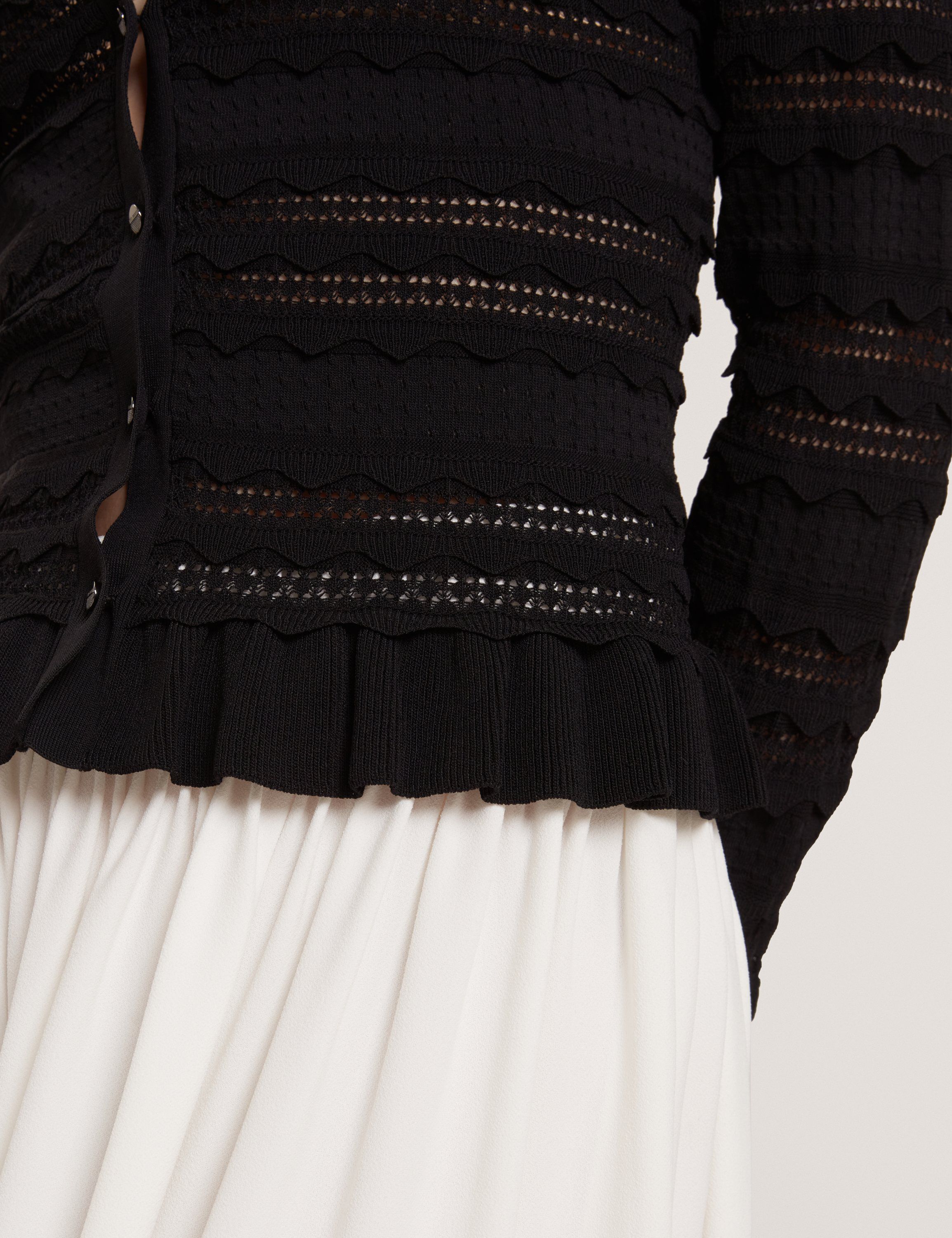 AVRIA Knitted Cardigan With Frill D