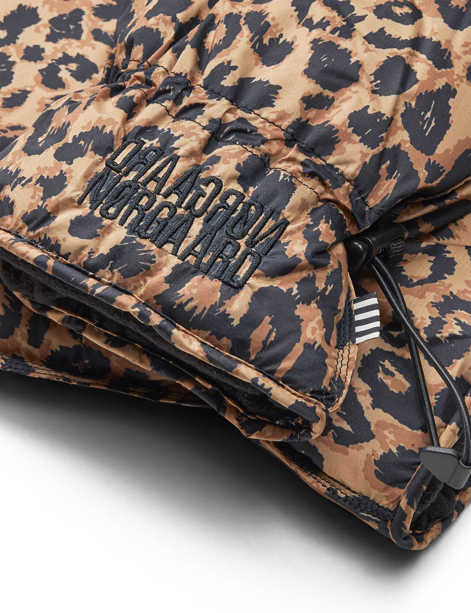 Light Ripstop Pillow AOP Glove