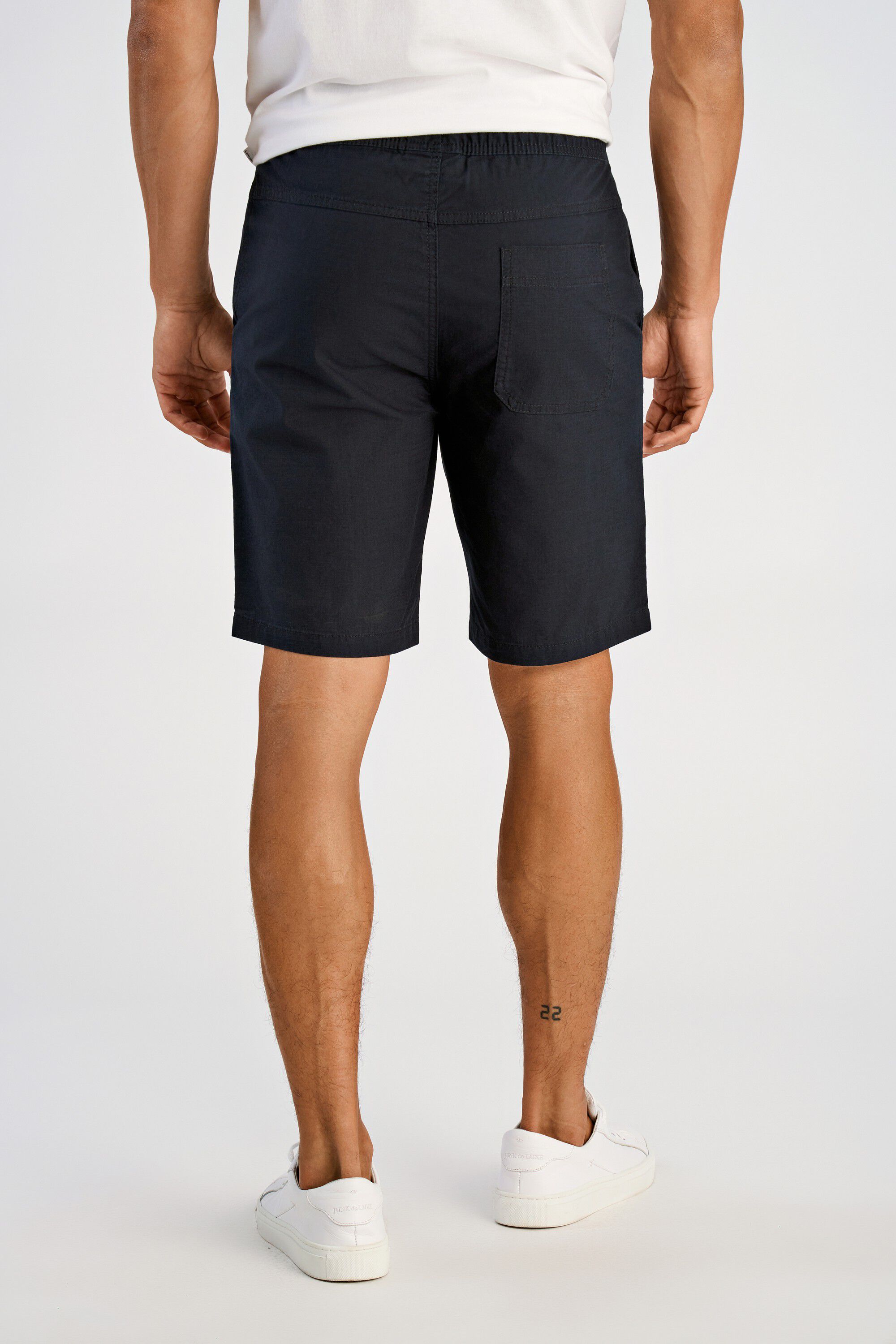 Elastic waist shorts