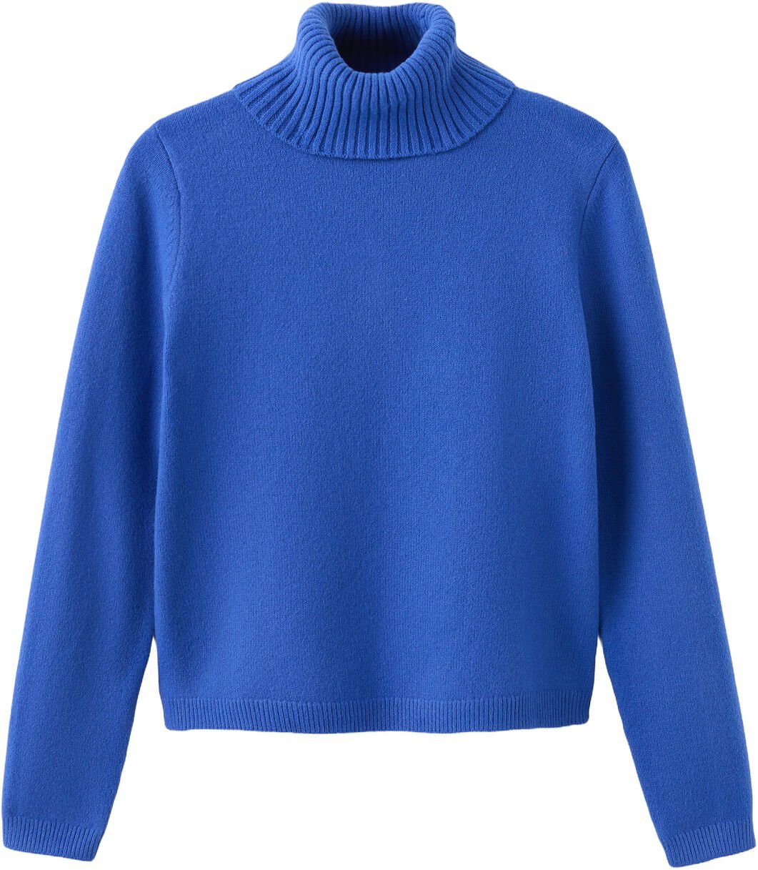 Turtleneck knitted sweater