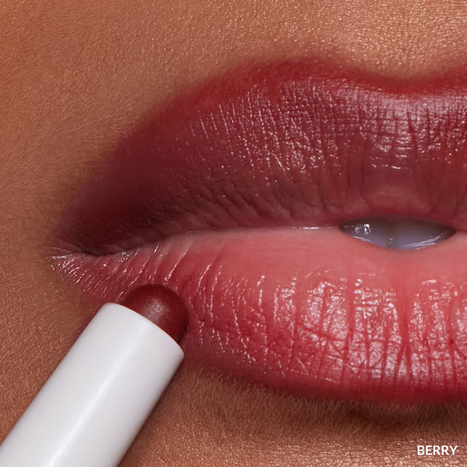 Blur Liner - L&auml;ppenna med suddig finish