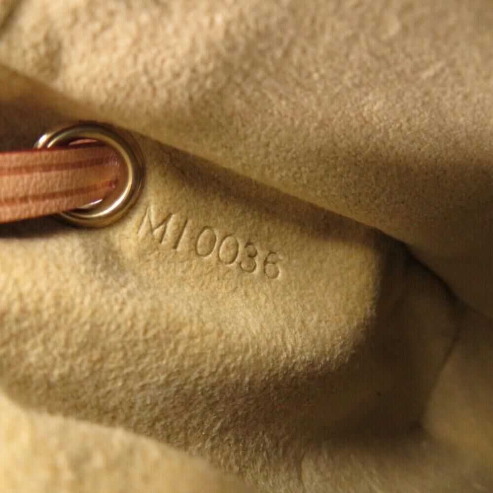 Louis Vuitton Shoulder Bags