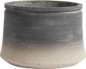 Kanji Low