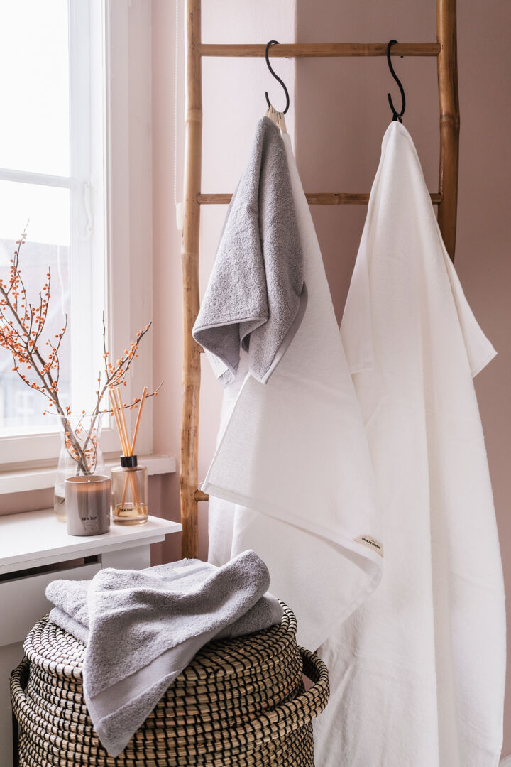 New frott&eacute; white h&aring;ndkl&aelig;de