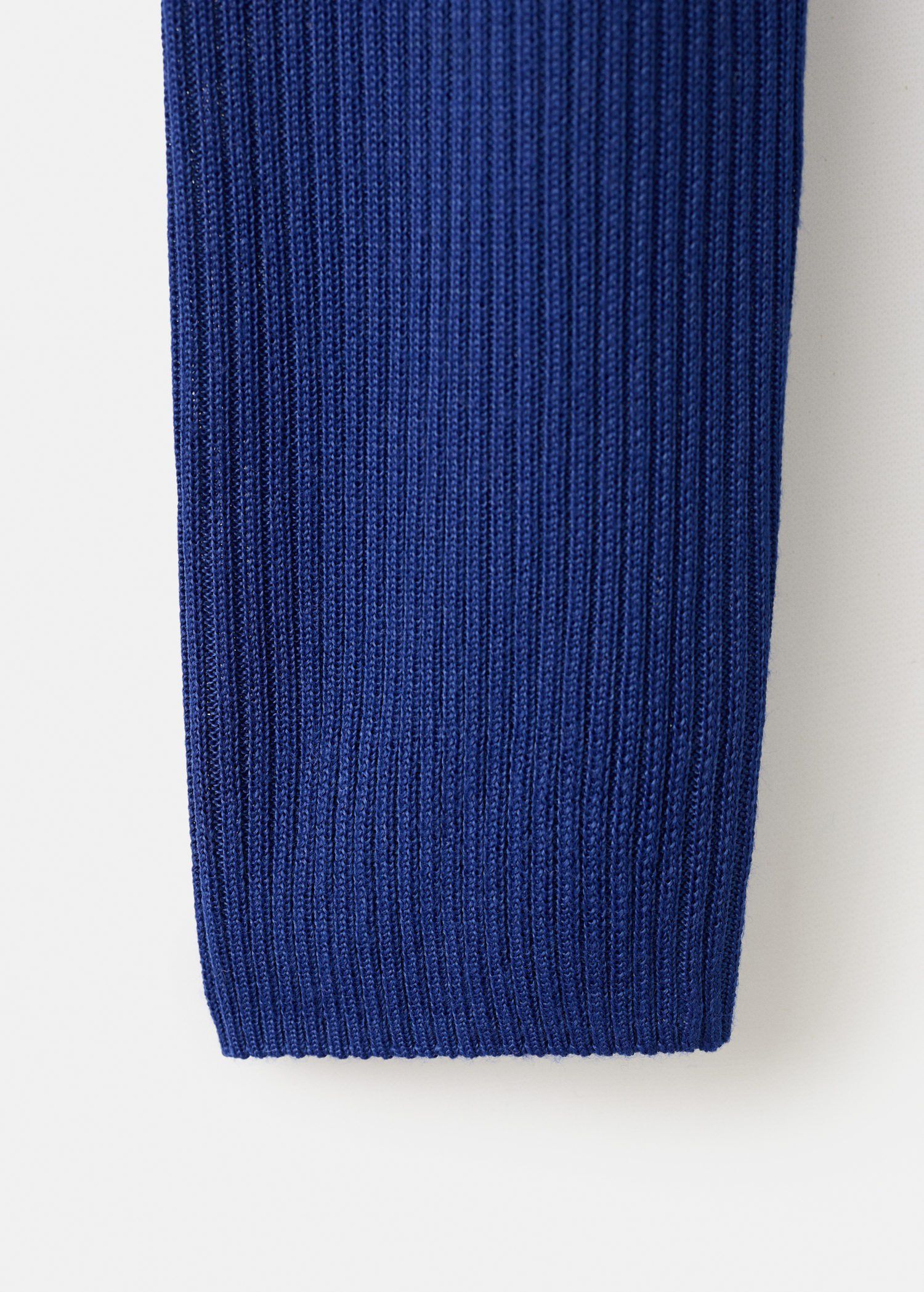 Sweater with asymmetrical turtlenec