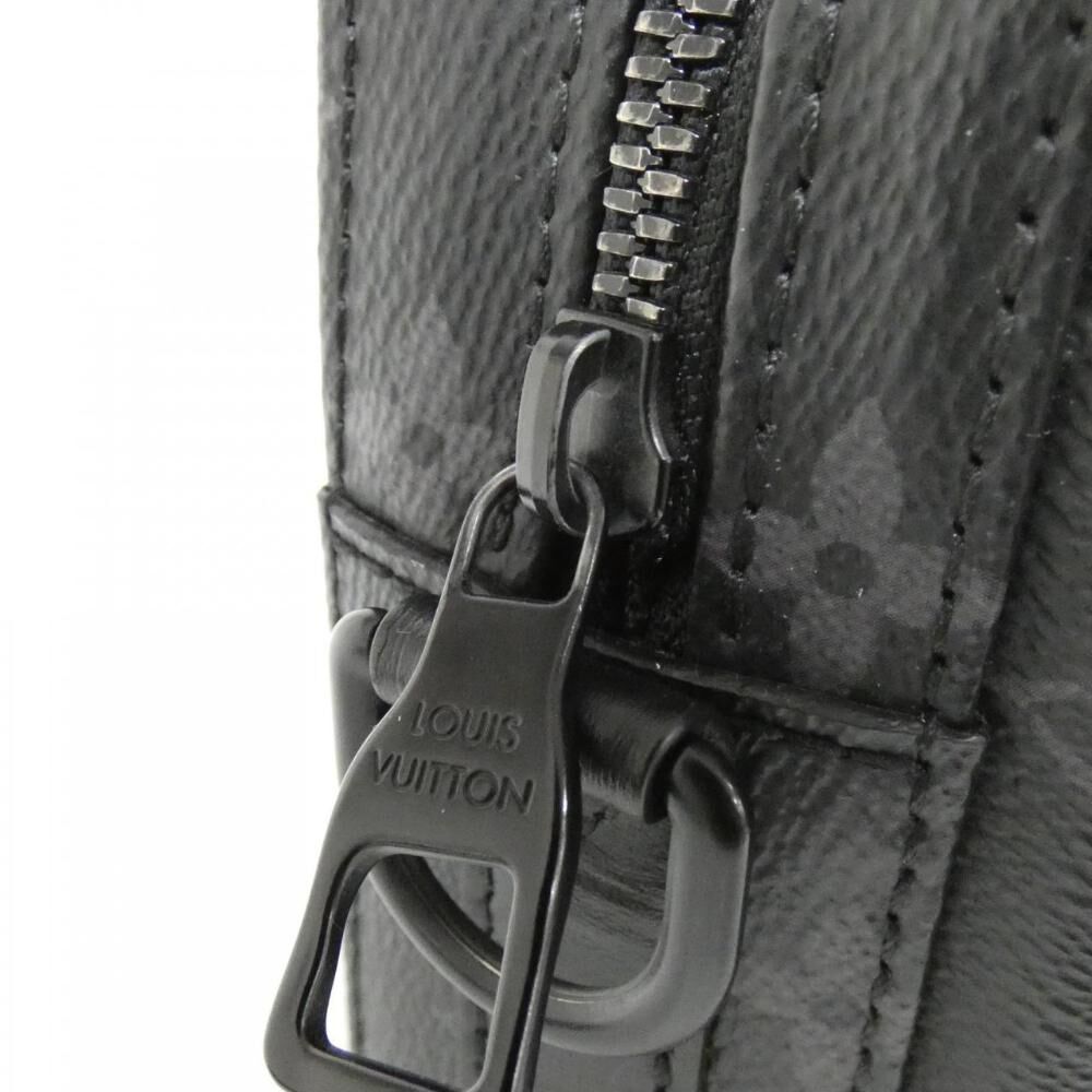 Louis Vuitton Messenger