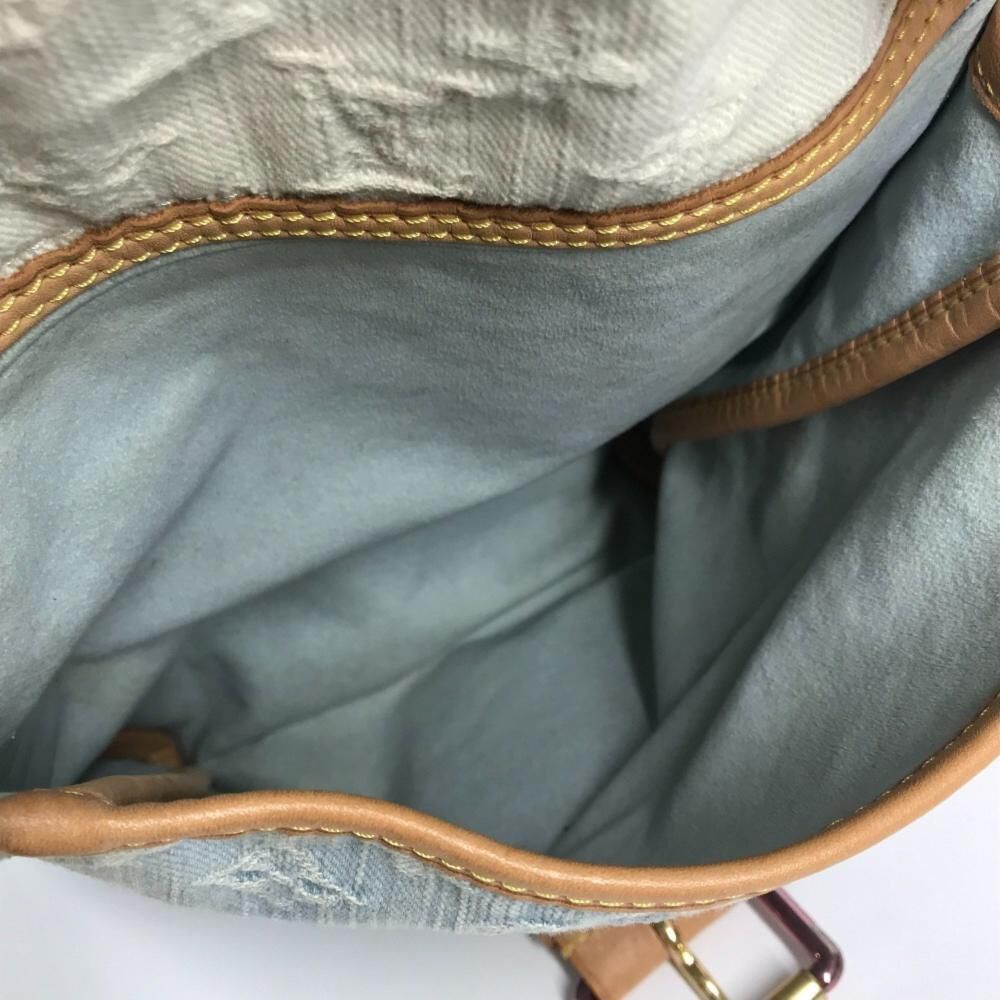 Louis Vuitton Shoulder Bags