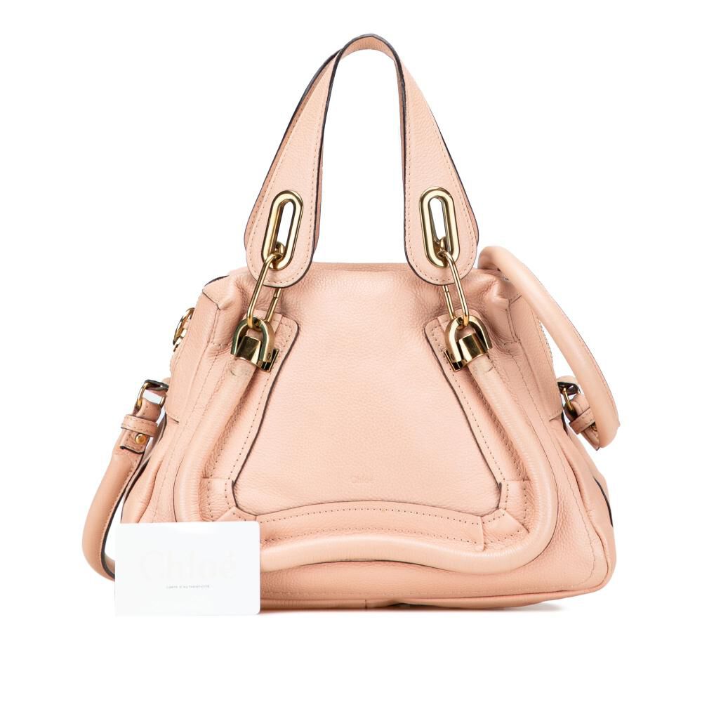 Chlo&eacute; Paraty