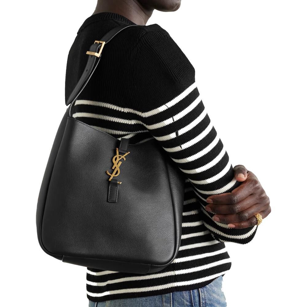 Yves Saint Laurent Shoulder Bag