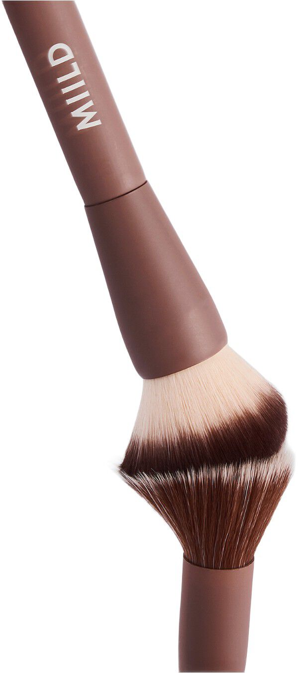 THE COMPLEXION BUFFER BRUSH