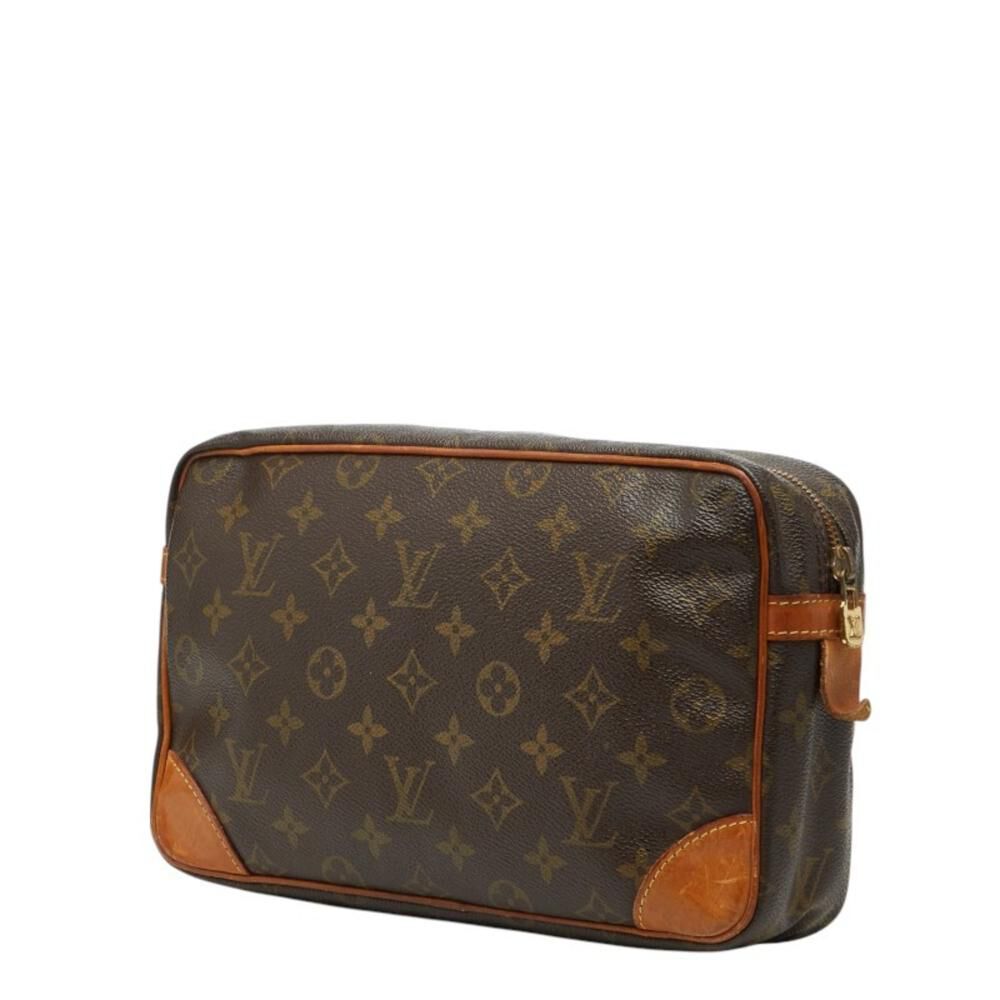 Louis Vuitton Clutch