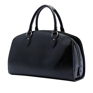 Louis Vuitton Pont Neuf