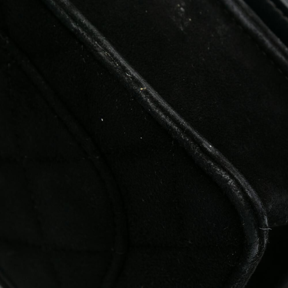 Chanel Wallet On Chain