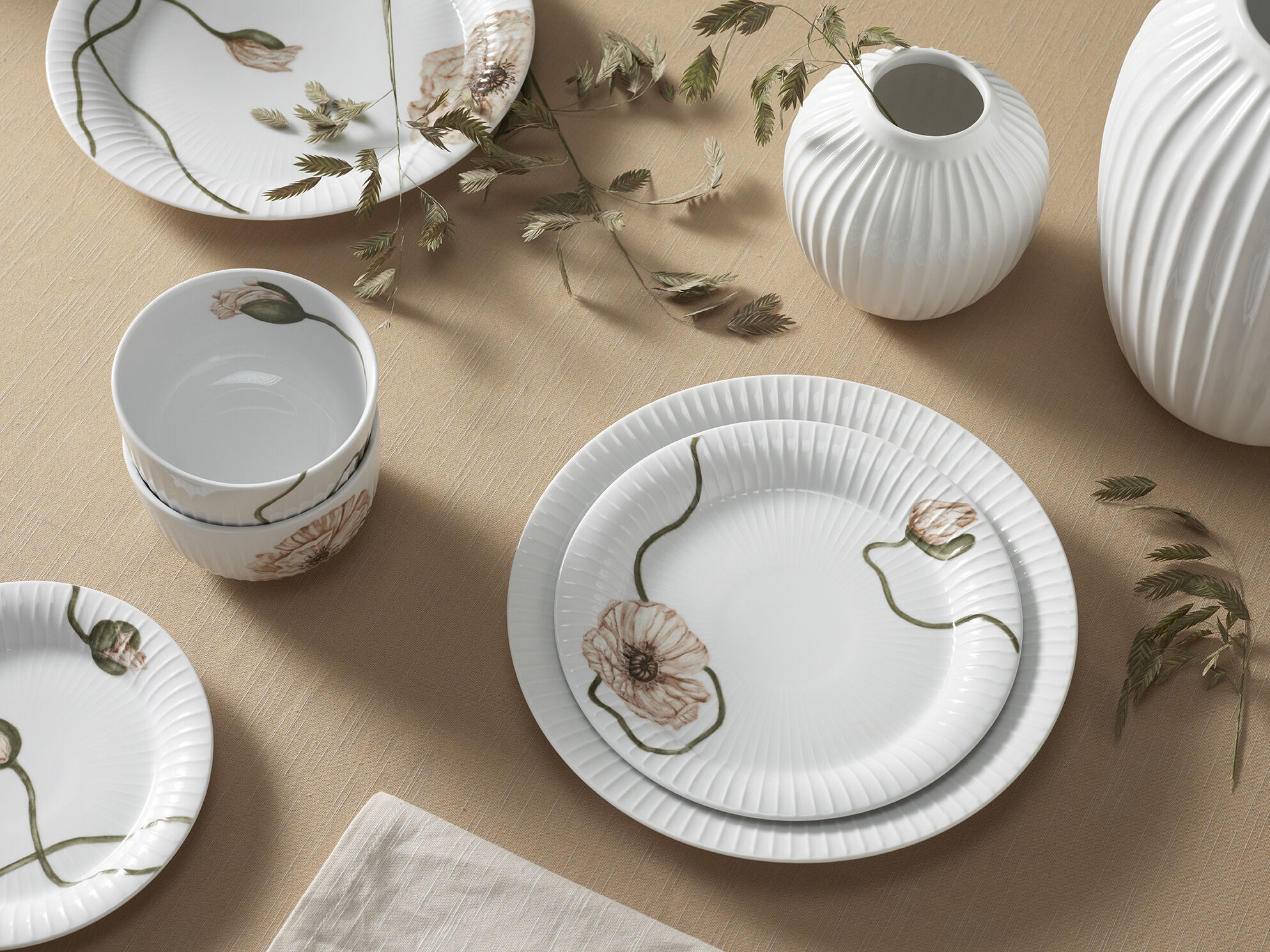 Hammersh&oslash;i Poppy Sk&aring;l &Oslash;12 cm hvid med dekoration