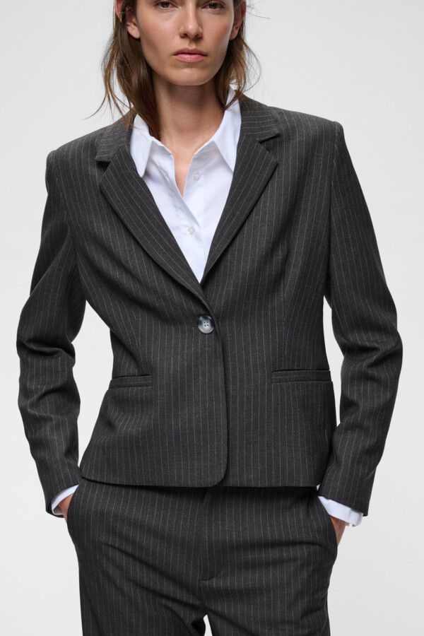 YuktaIW Pinstripe Blazer