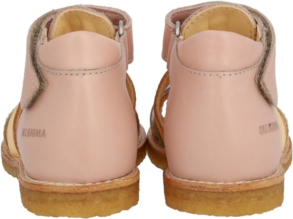 Begynder sandal med velcrolukning