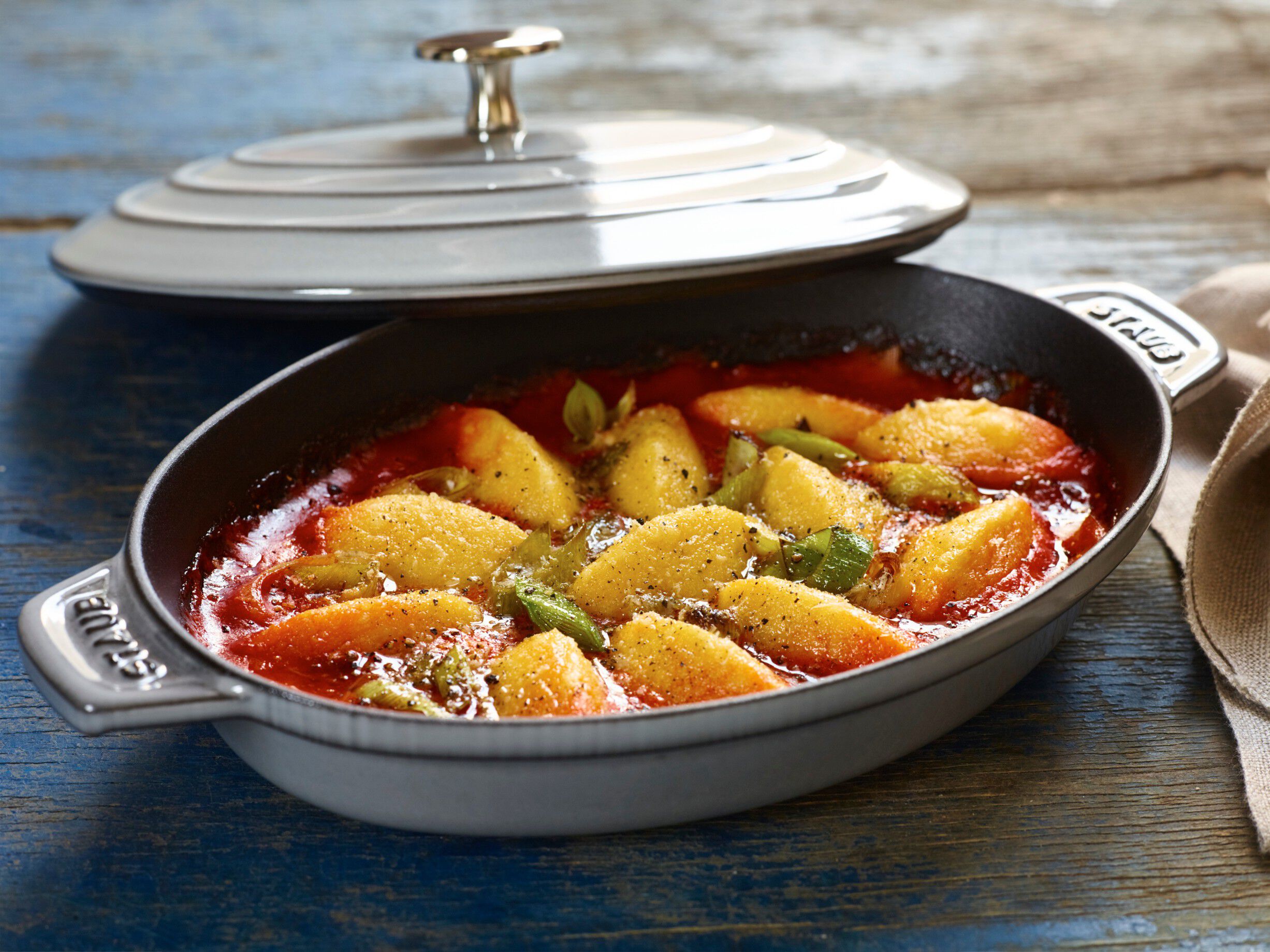 Specialities 23 cm, Ugnsform med lock, Grafitgr&aring;