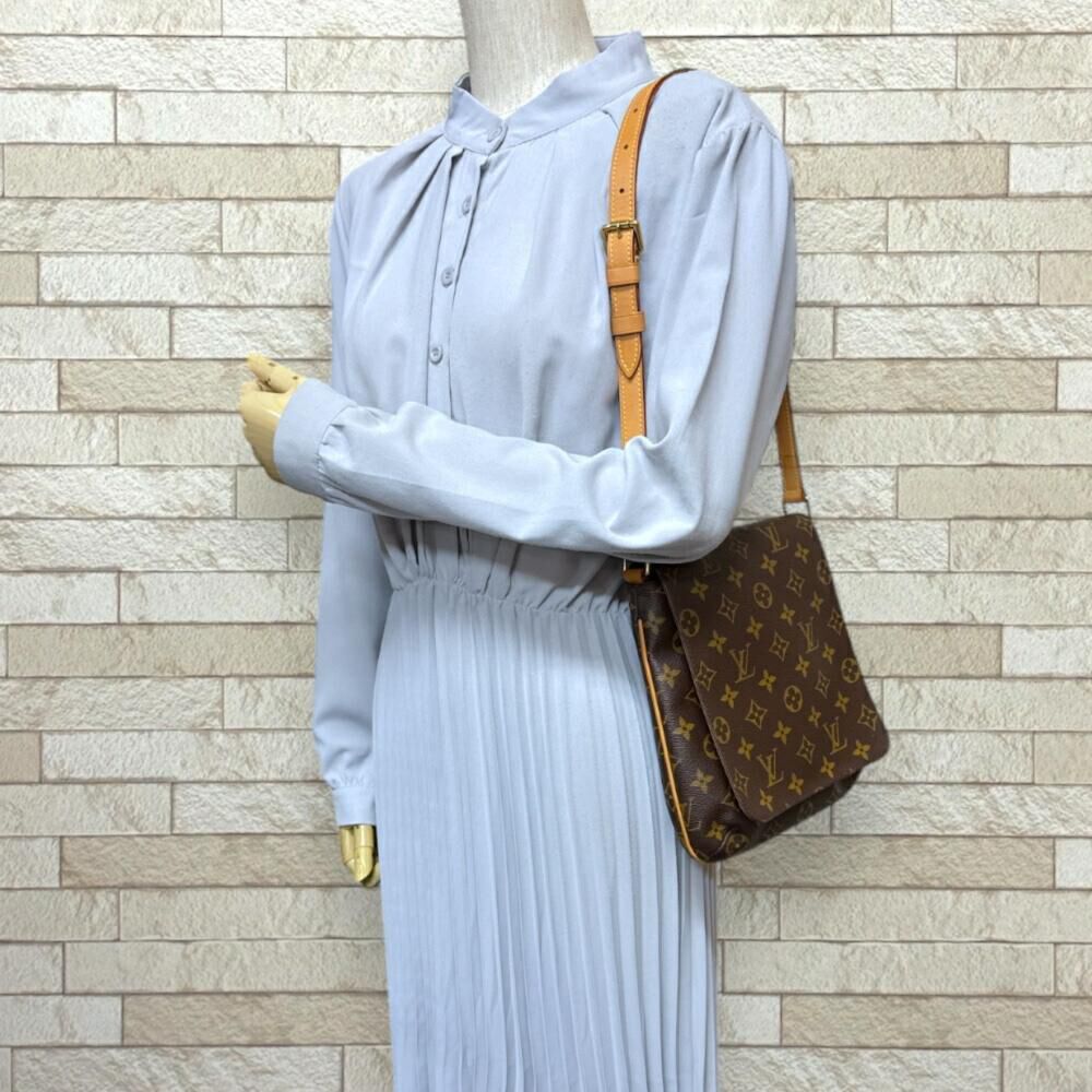 Louis Vuitton Musette Salsa