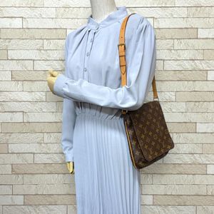 Louis Vuitton Musette Salsa