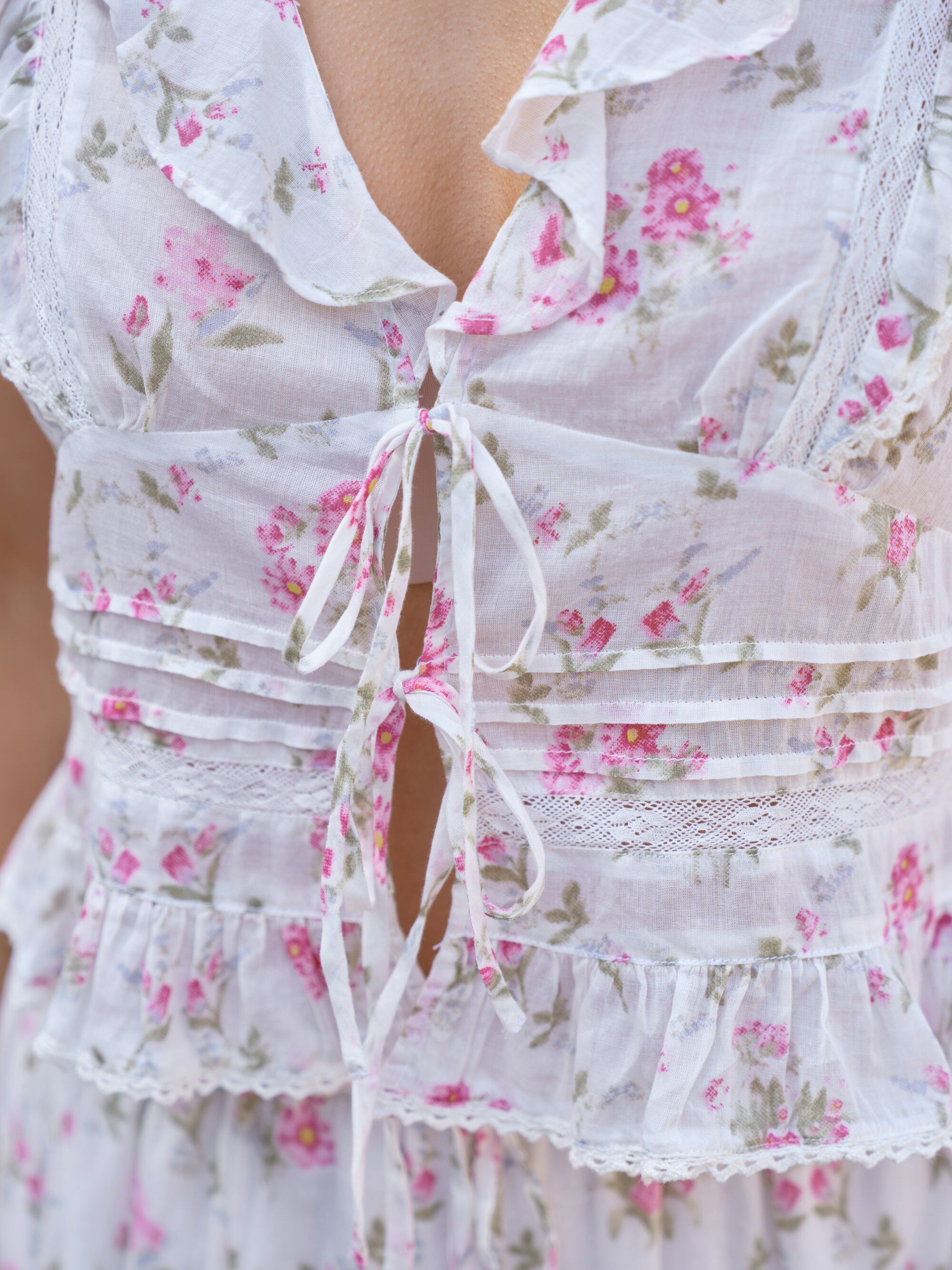 Netali Spring Flower Top