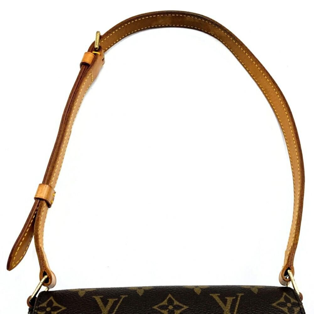 Louis Vuitton Shoulder Bags