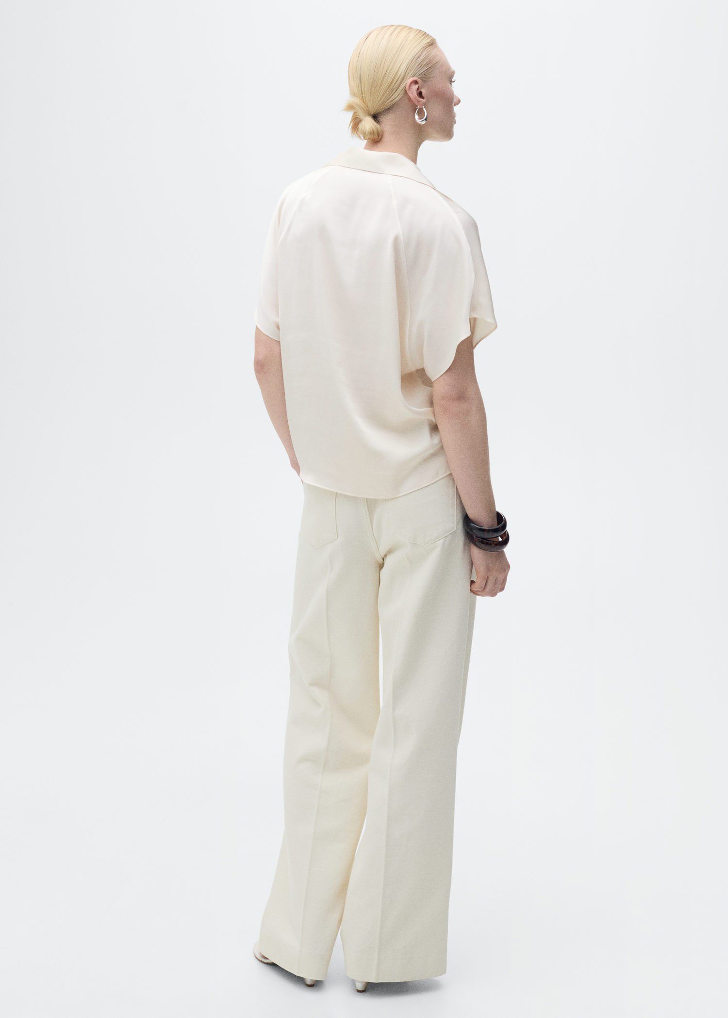 Short-sleeved satin shirt