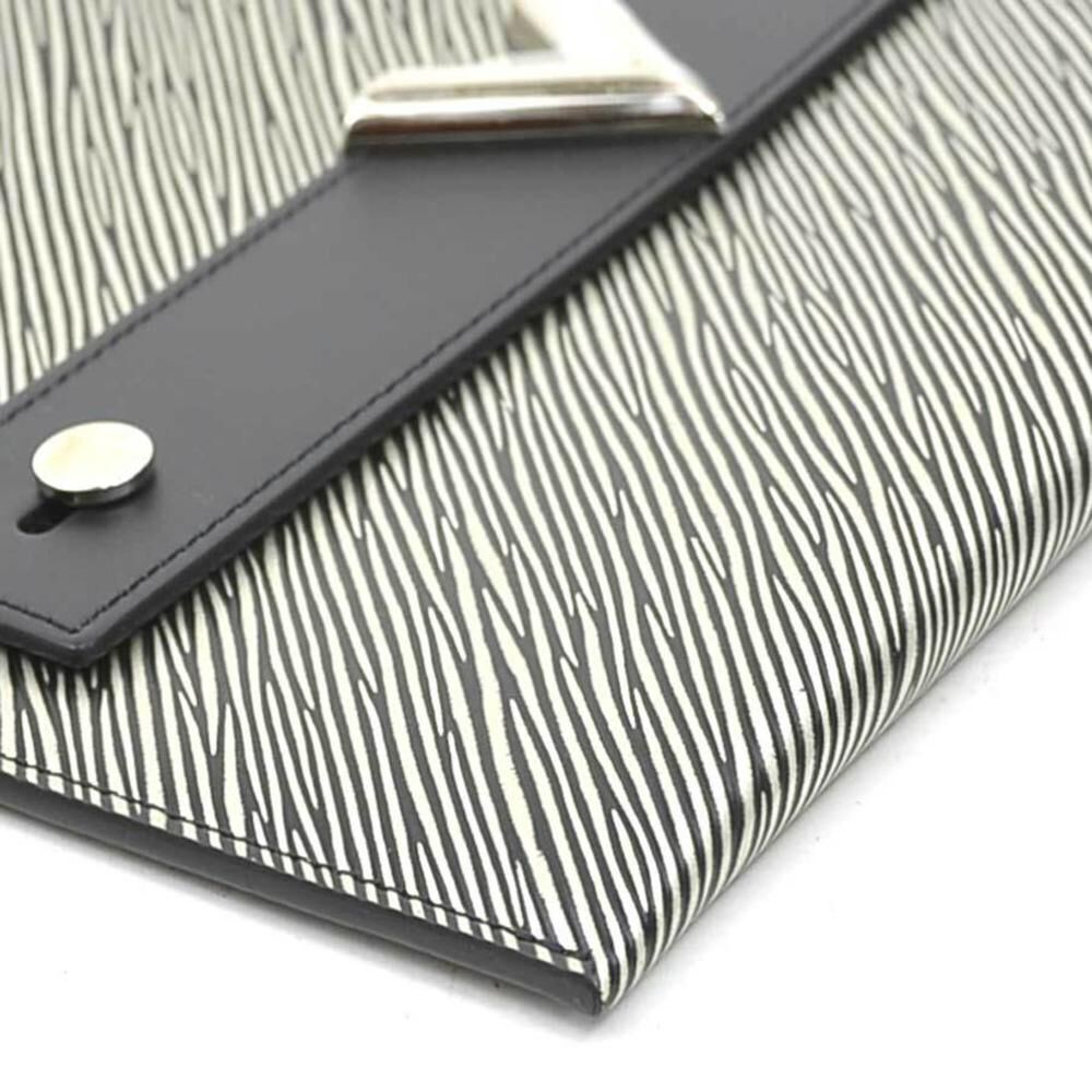 Louis Vuitton Clutch