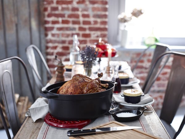 Gryta 29 Svart Oval Gjutjärn