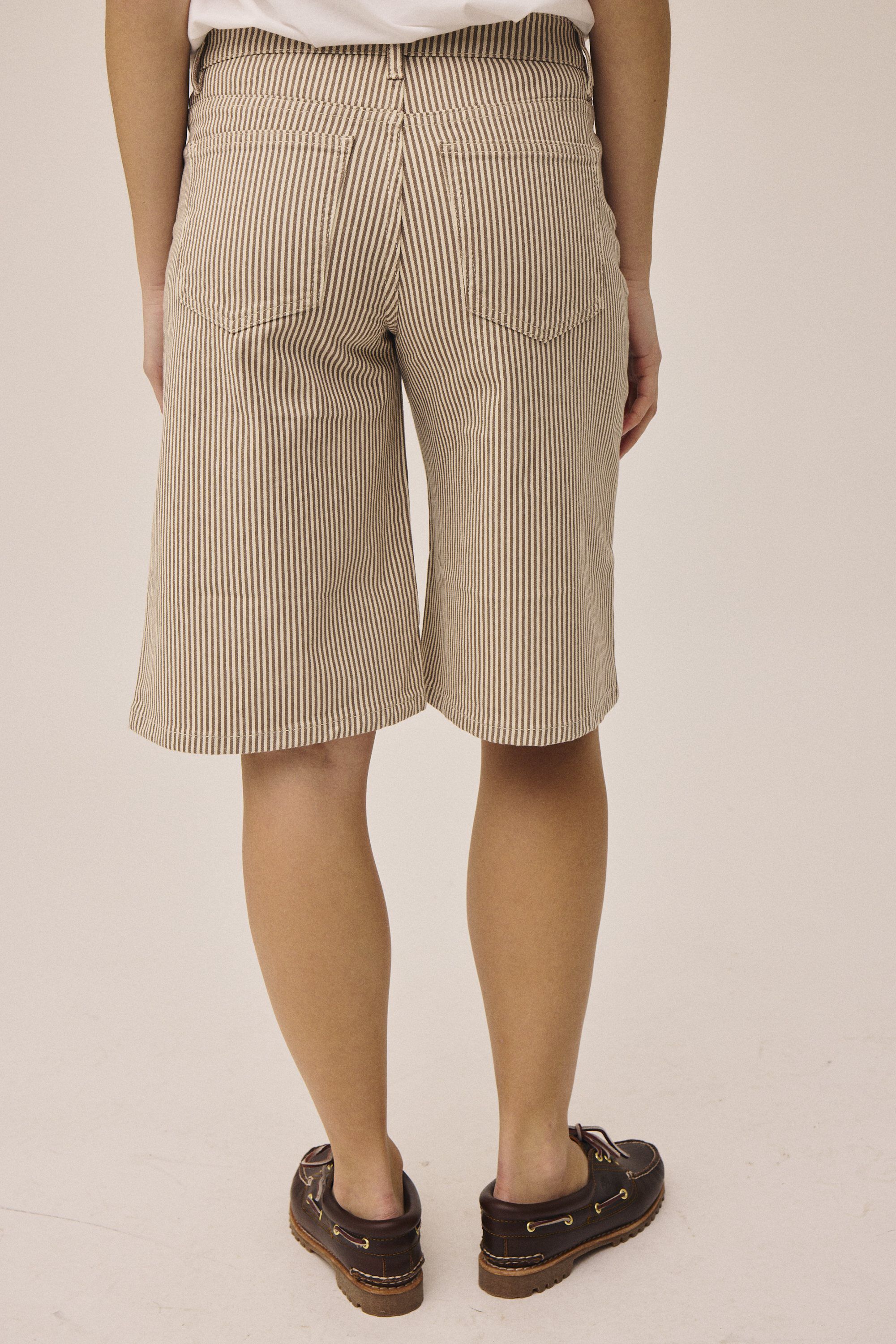 Trille S126 Low Waist Shorts - GOTS