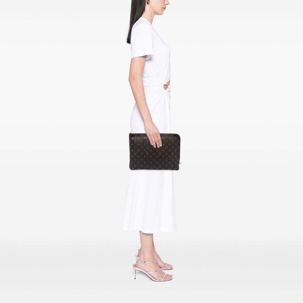 Louis Vuitton Clutch