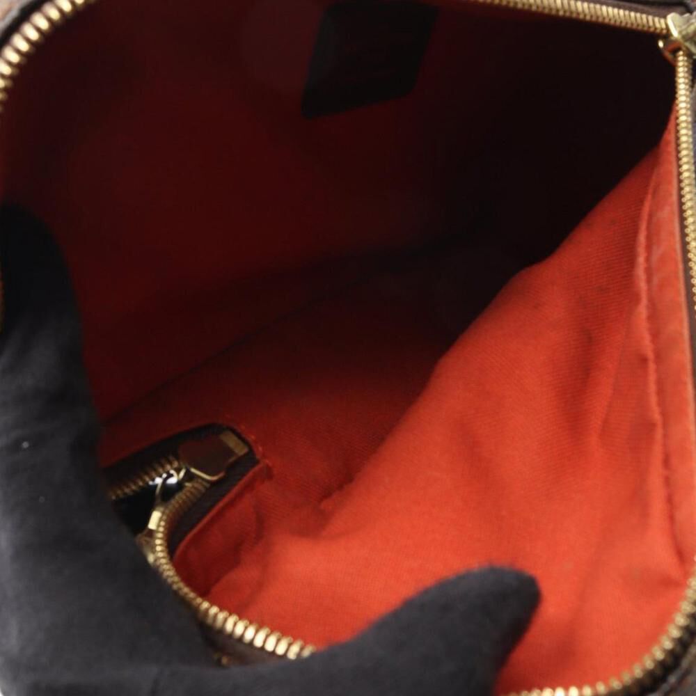 Louis Vuitton Shoulder Bags