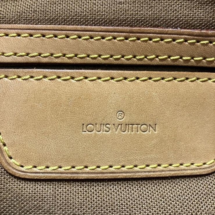 Louis Vuitton Shoulder Bags