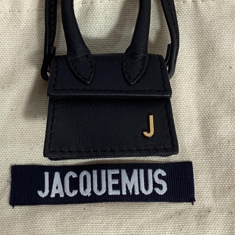 Jacquemus Le Chiquito