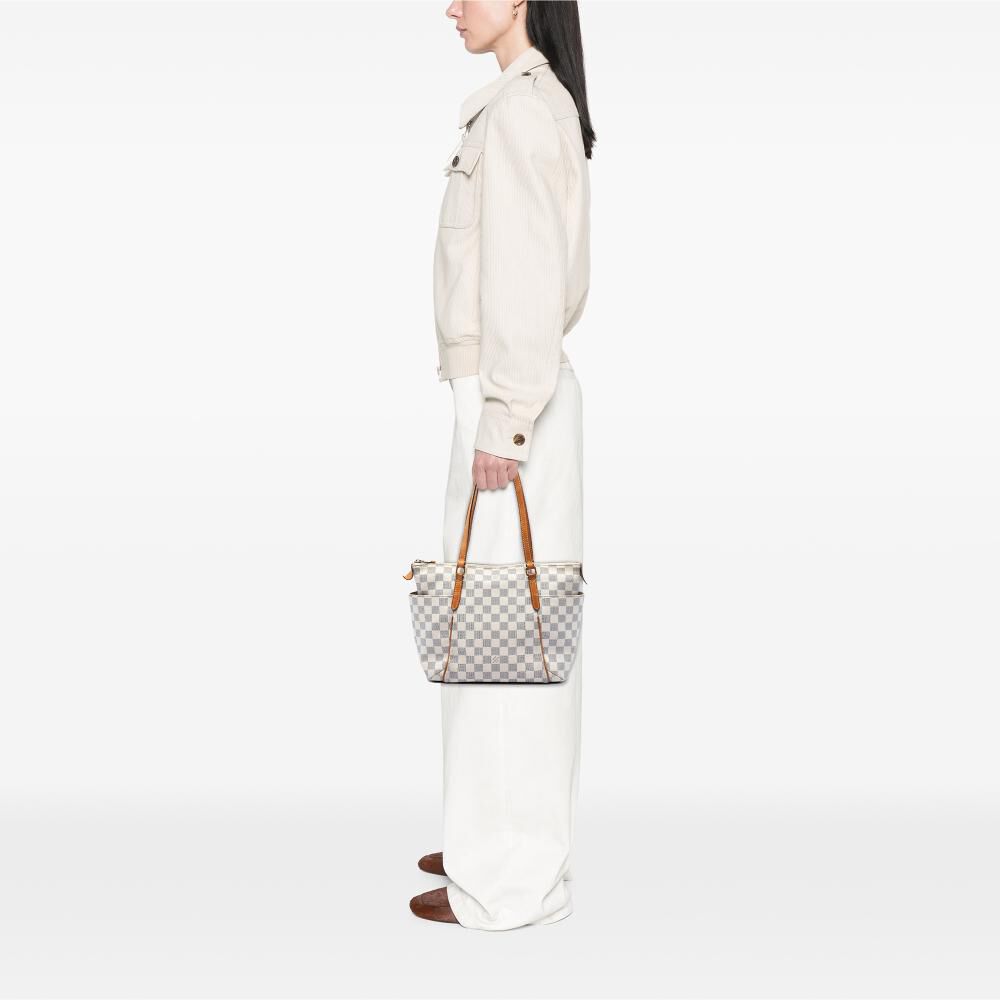 Louis Vuitton Totally