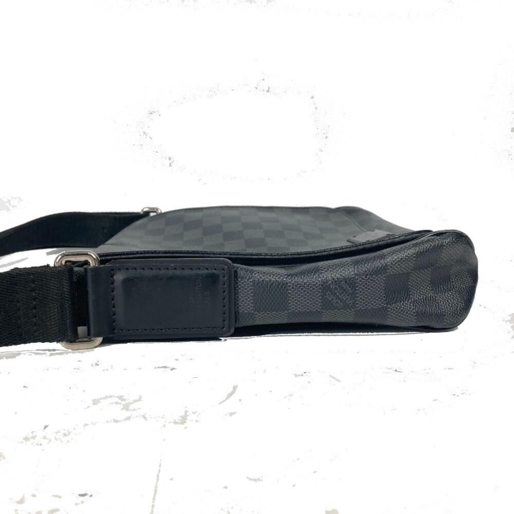 Louis Vuitton Messenger