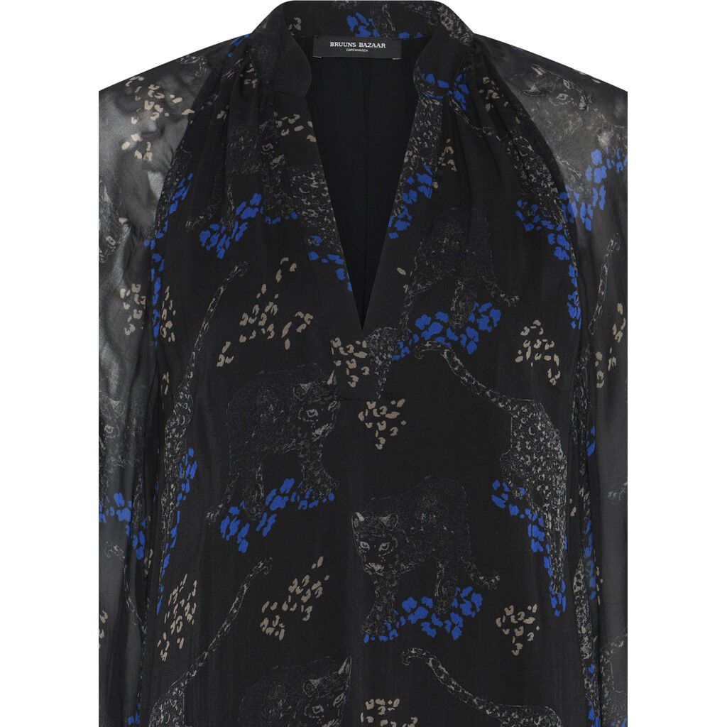 ChionoBBWendisa dress