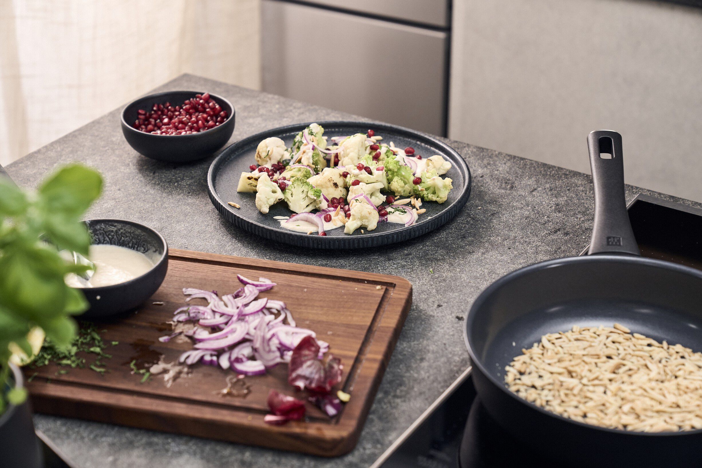 Madura Plus Ceramic Trakt&ouml;rpanna, 28 cm, Aluminum, Titanf&ouml;rst&auml;rkt kera