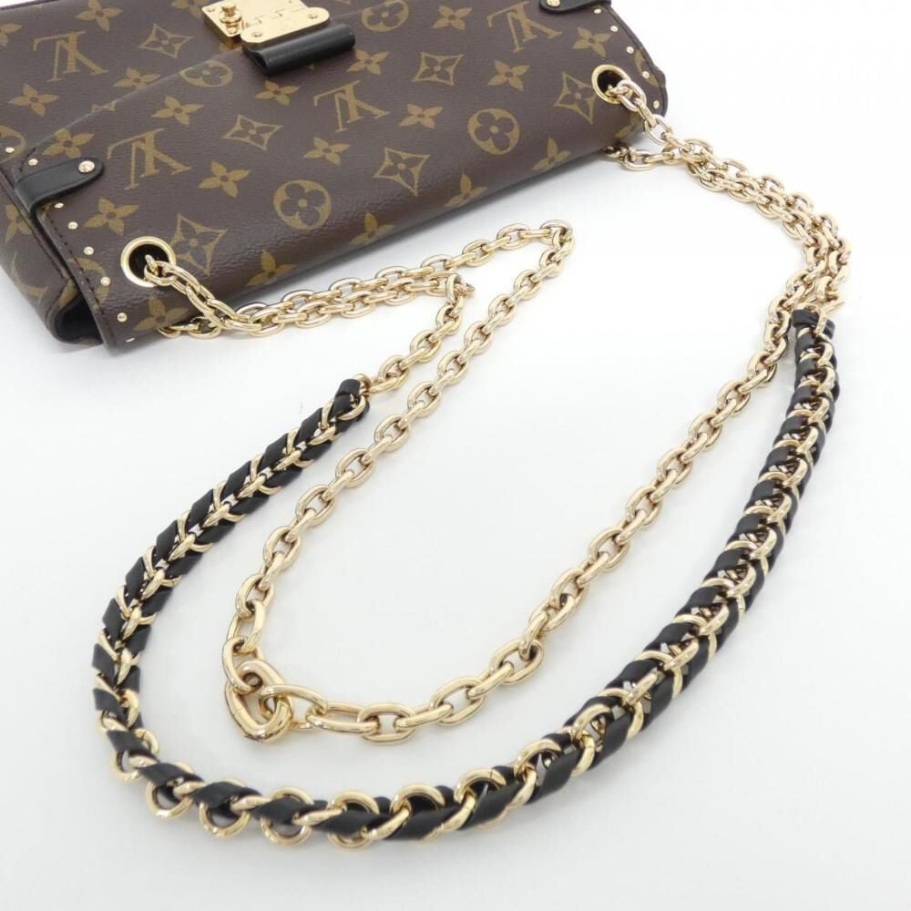 Louis Vuitton Shoulder Bags