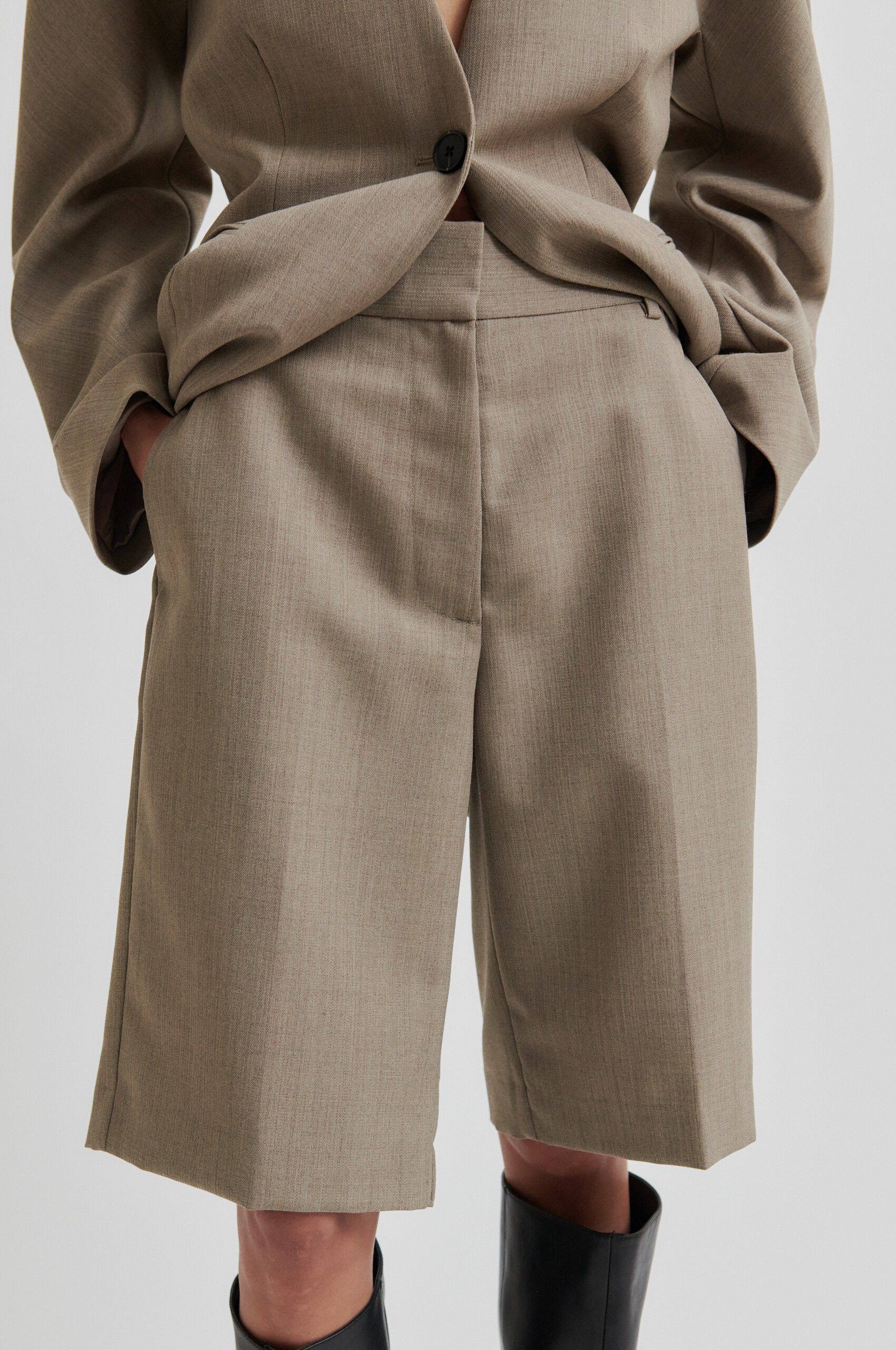 Levelup Tailored Shorts