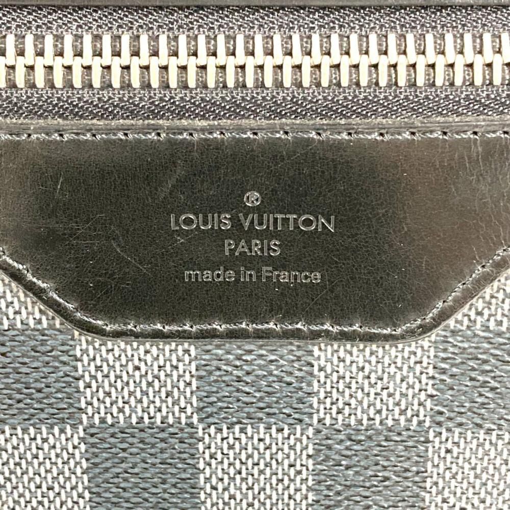 Louis Vuitton Messenger