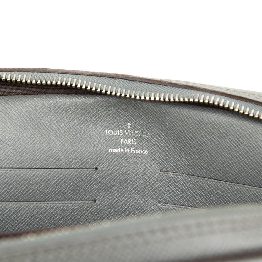 Louis Vuitton Clutch